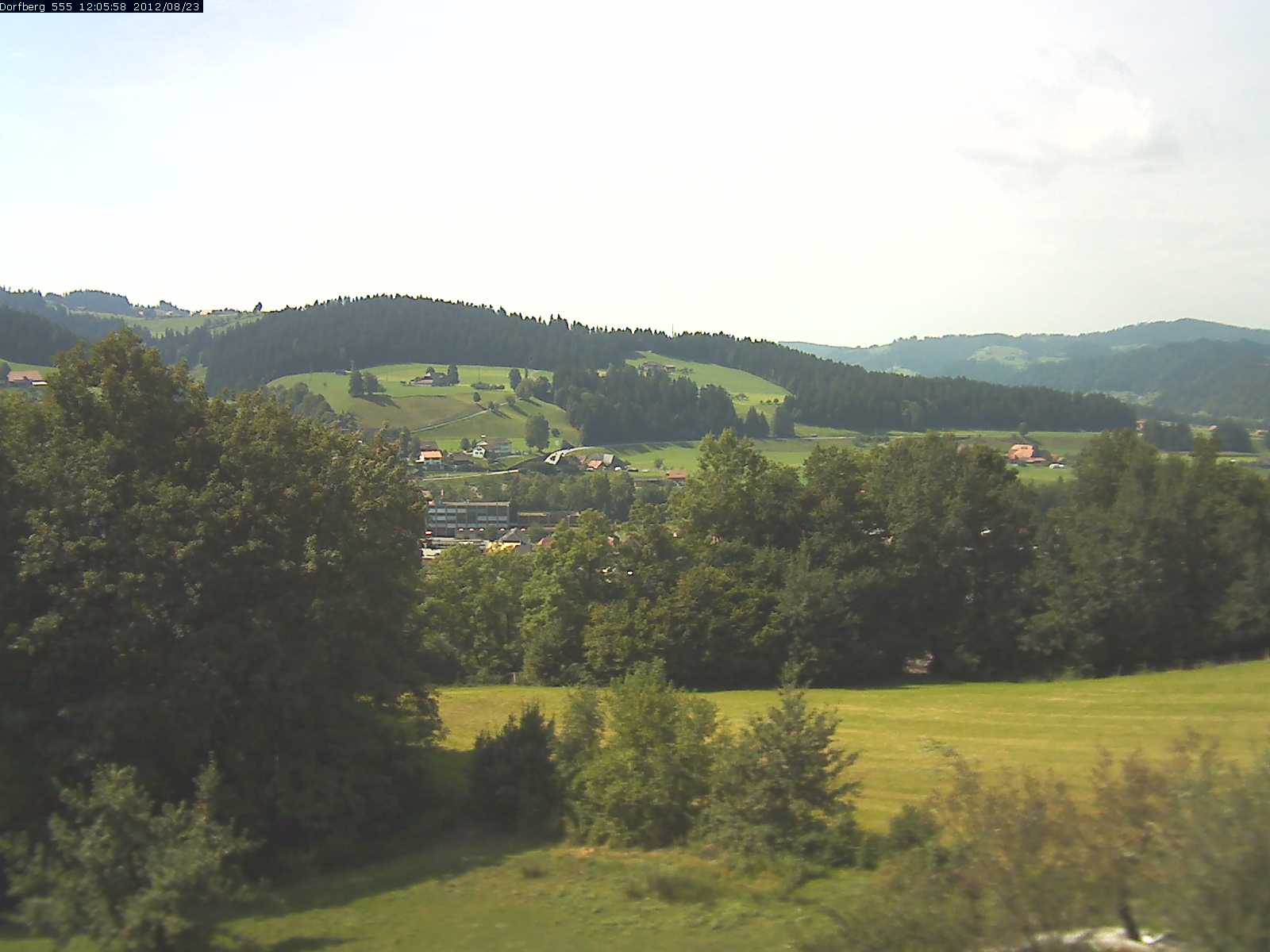 Webcam-Bild: Aussicht vom Dorfberg in Langnau 20120823-120600