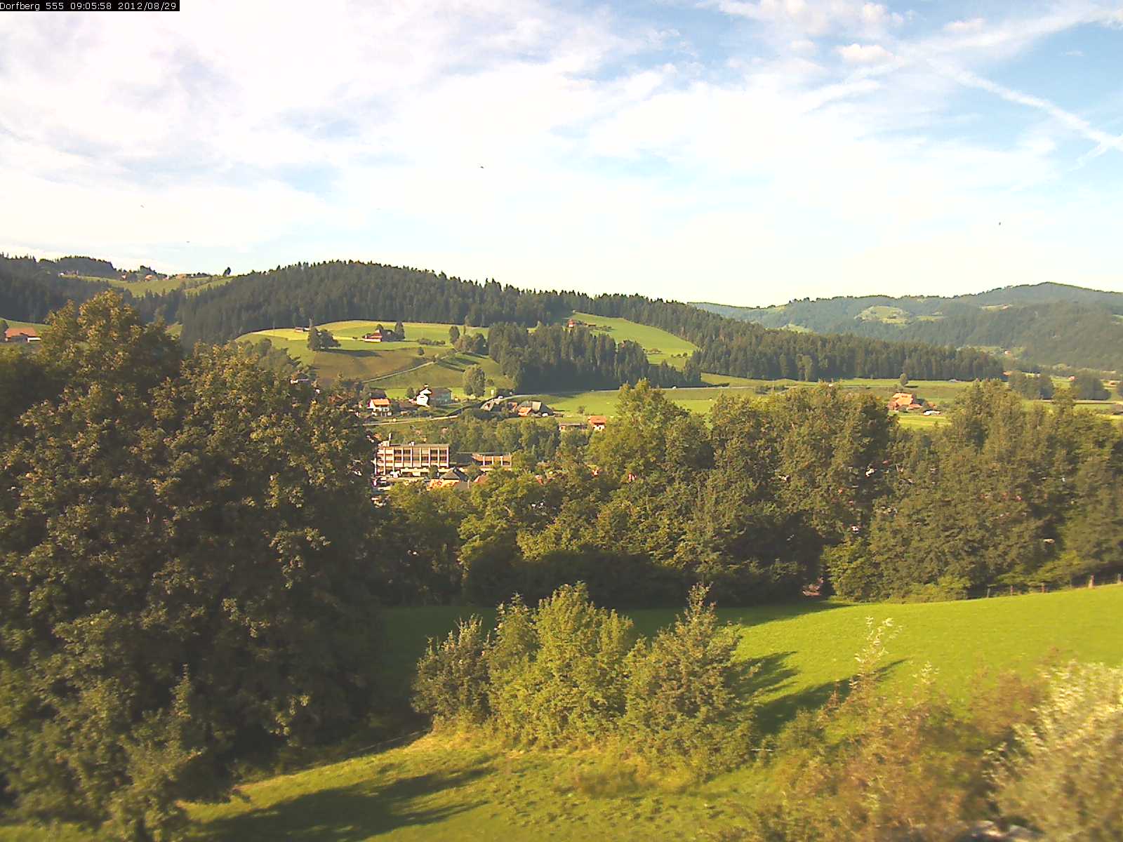 Webcam-Bild: Aussicht vom Dorfberg in Langnau 20120829-090600