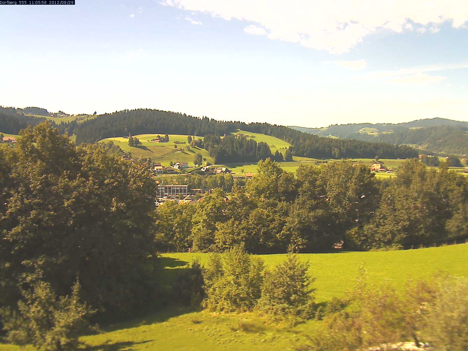 Webcam-Bild: Aussicht vom Dorfberg in Langnau 20120829-110600