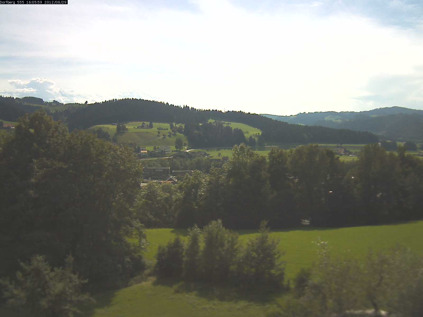 Webcam-Bild: Aussicht vom Dorfberg in Langnau 20120829-160600