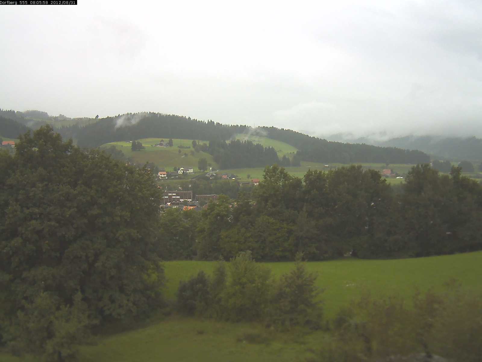 Webcam-Bild: Aussicht vom Dorfberg in Langnau 20120831-080600