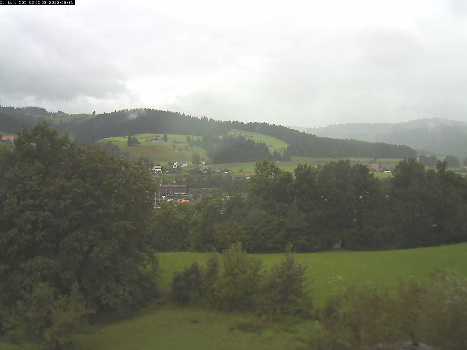 Webcam-Bild: Aussicht vom Dorfberg in Langnau 20120831-090600