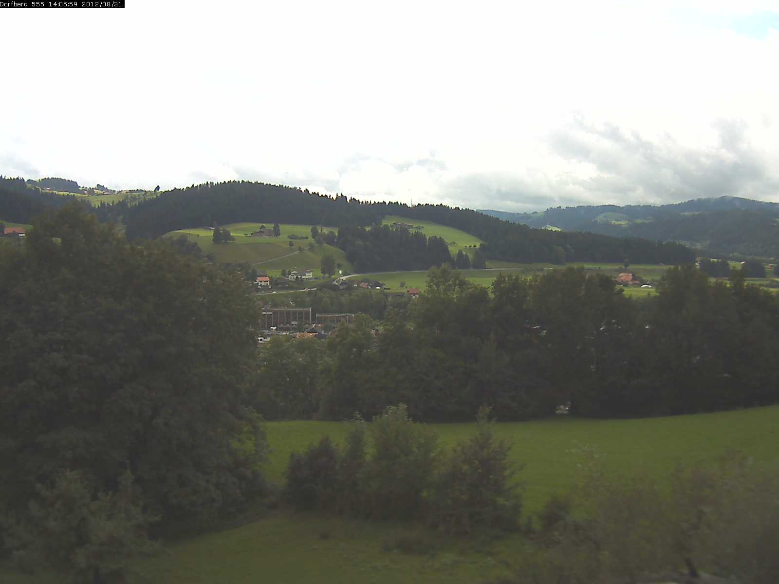 Webcam-Bild: Aussicht vom Dorfberg in Langnau 20120831-140600