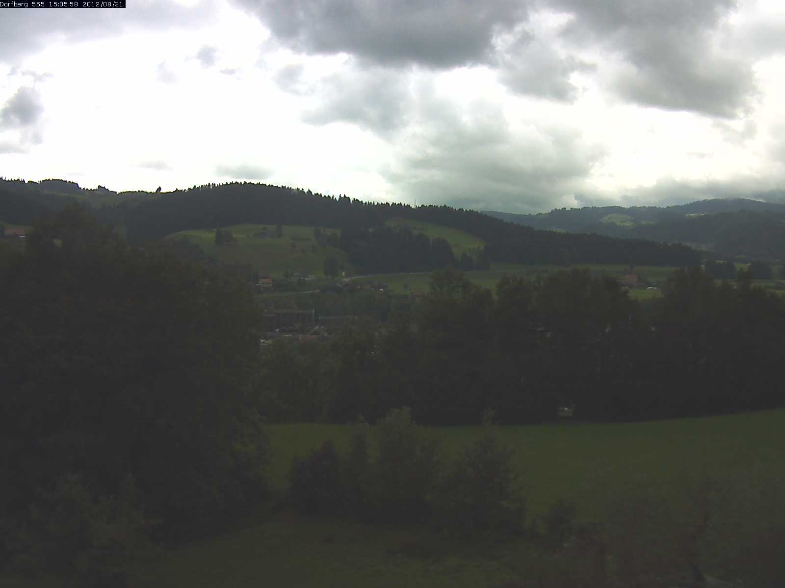 Webcam-Bild: Aussicht vom Dorfberg in Langnau 20120831-150600