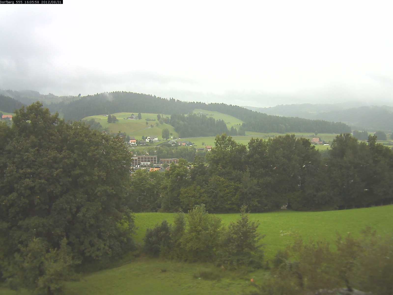 Webcam-Bild: Aussicht vom Dorfberg in Langnau 20120831-160600