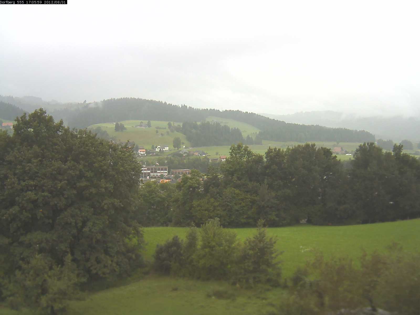 Webcam-Bild: Aussicht vom Dorfberg in Langnau 20120831-170600