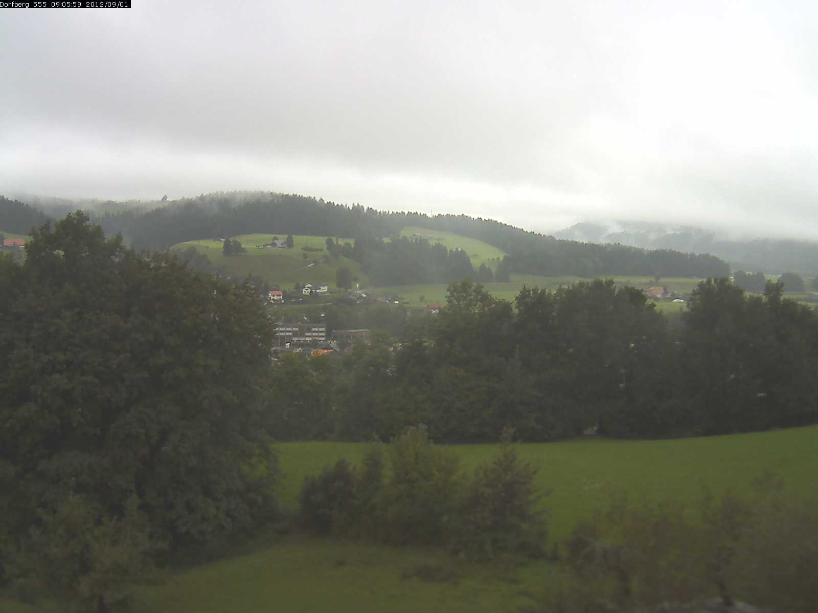 Webcam-Bild: Aussicht vom Dorfberg in Langnau 20120901-090600