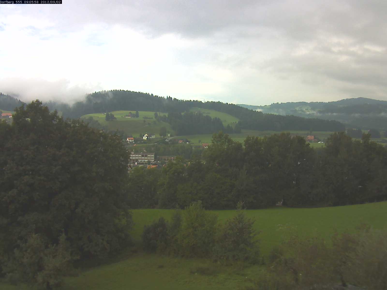 Webcam-Bild: Aussicht vom Dorfberg in Langnau 20120902-090600