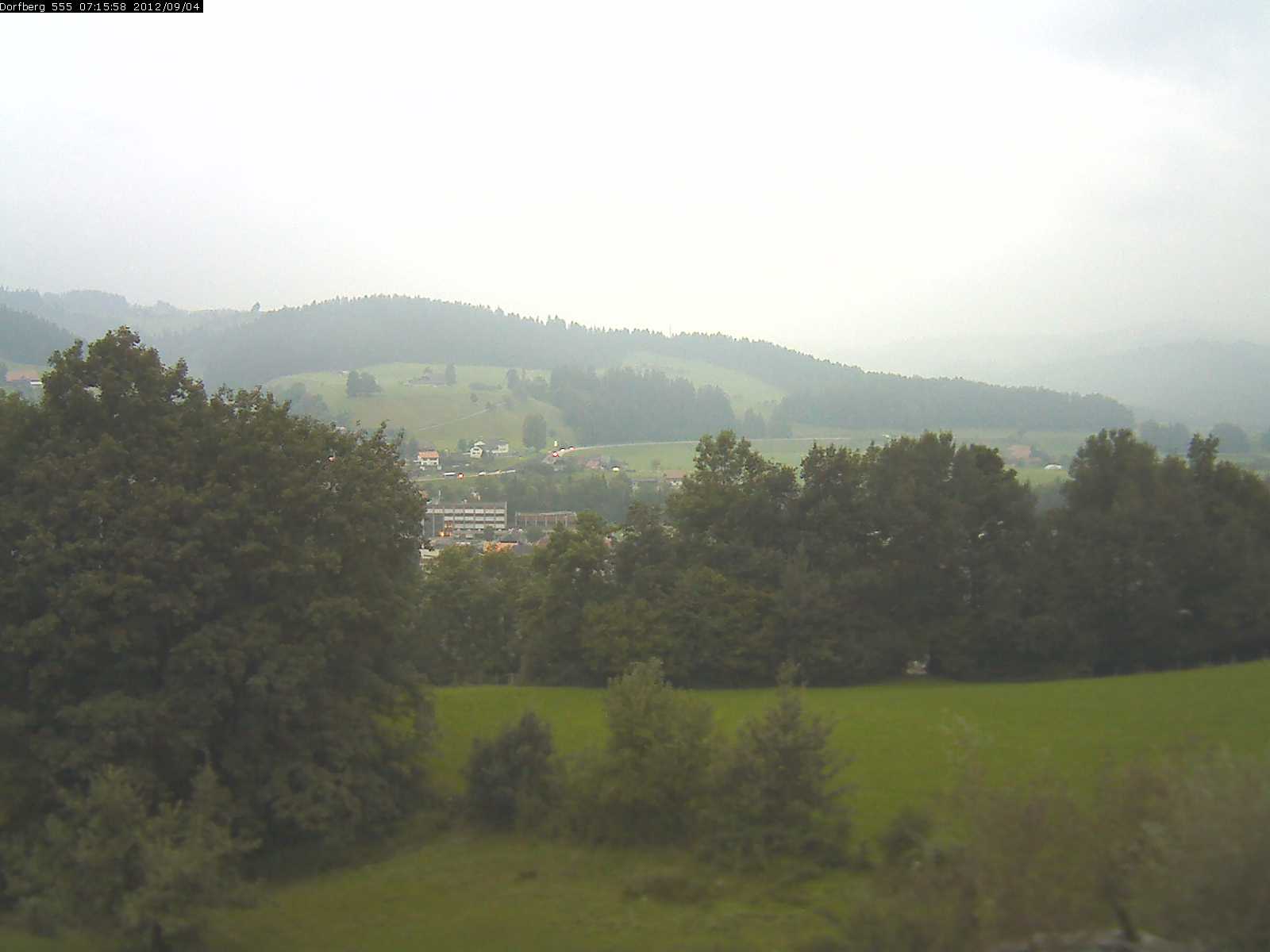 Webcam-Bild: Aussicht vom Dorfberg in Langnau 20120904-071600