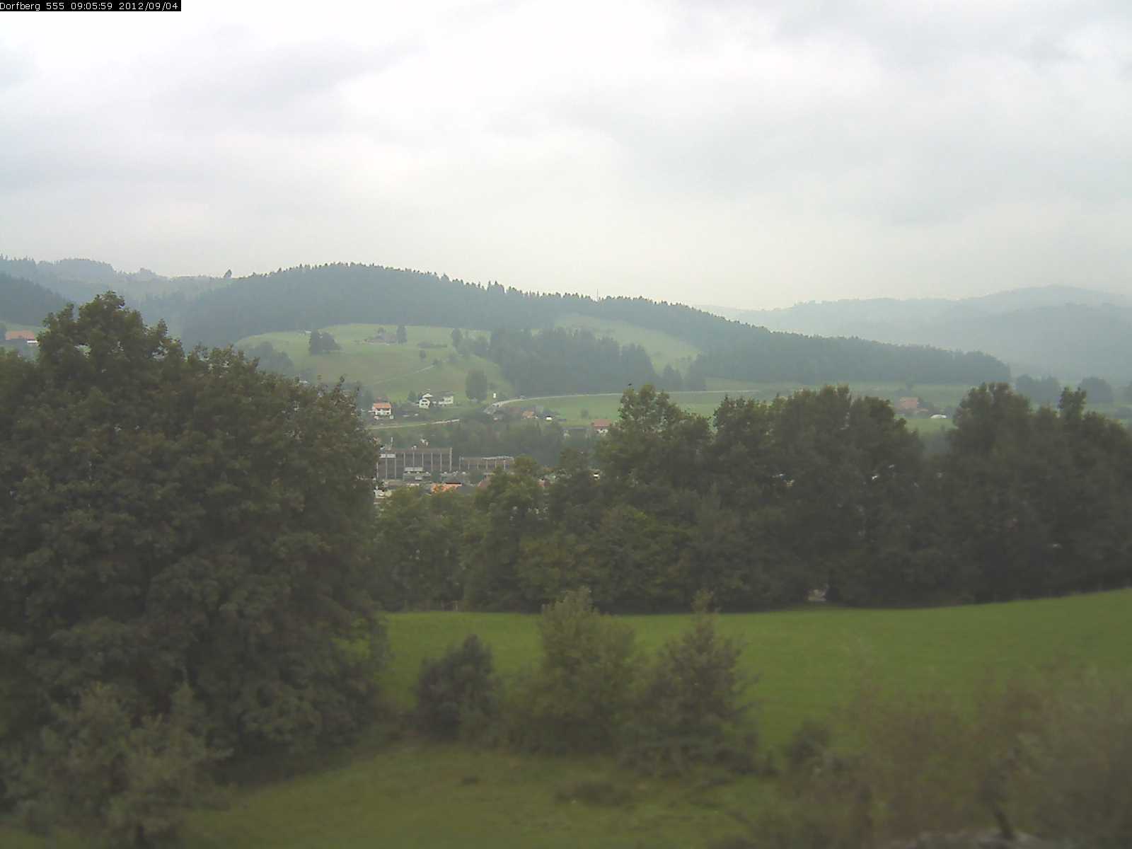 Webcam-Bild: Aussicht vom Dorfberg in Langnau 20120904-090600