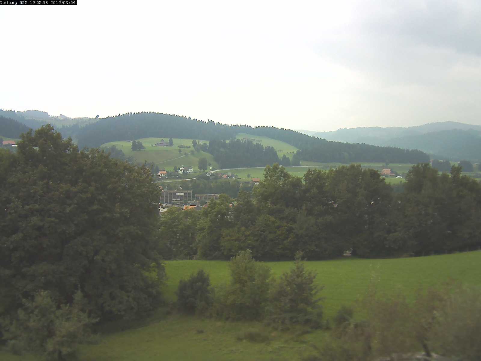 Webcam-Bild: Aussicht vom Dorfberg in Langnau 20120904-120600