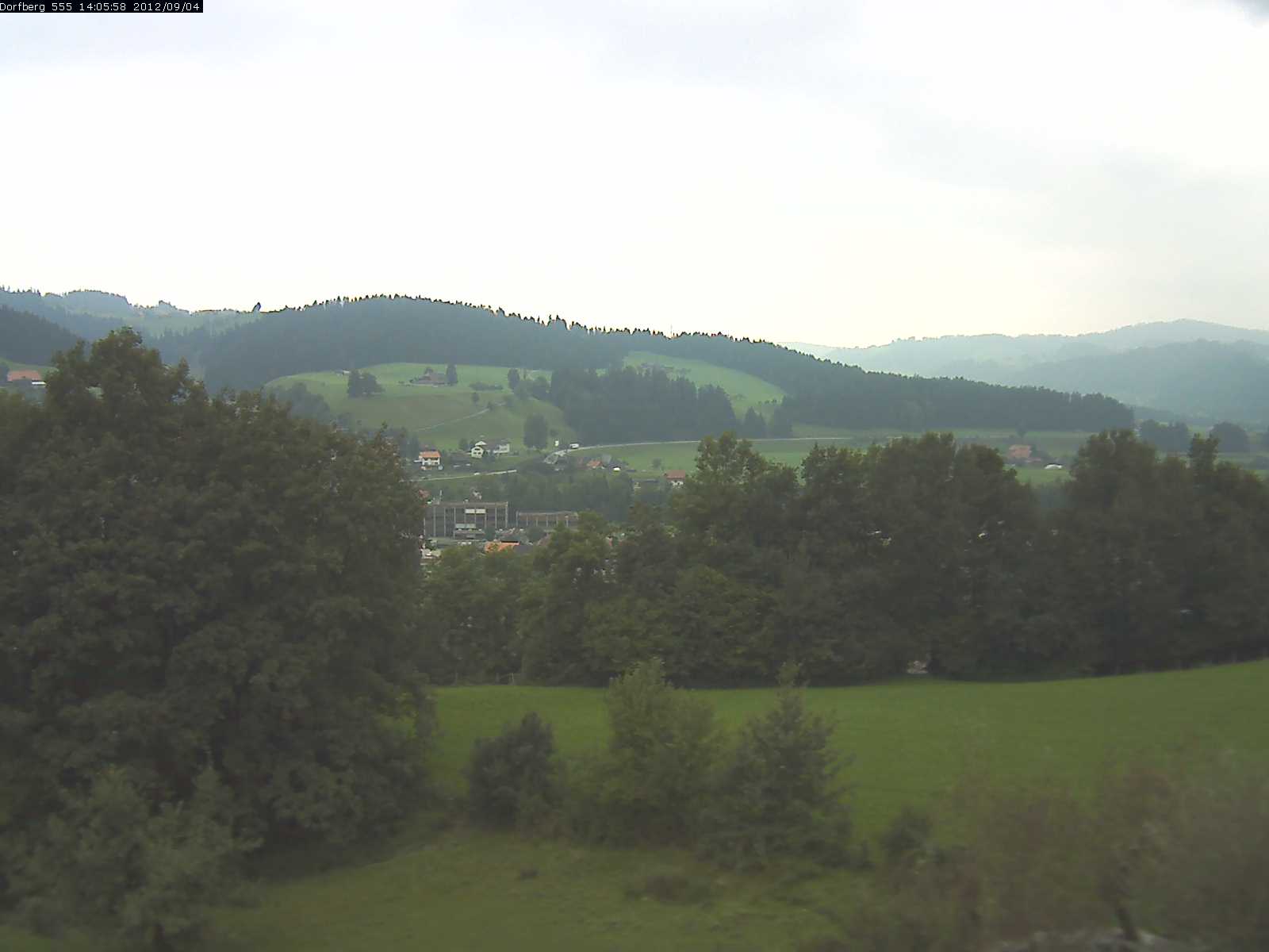 Webcam-Bild: Aussicht vom Dorfberg in Langnau 20120904-140600