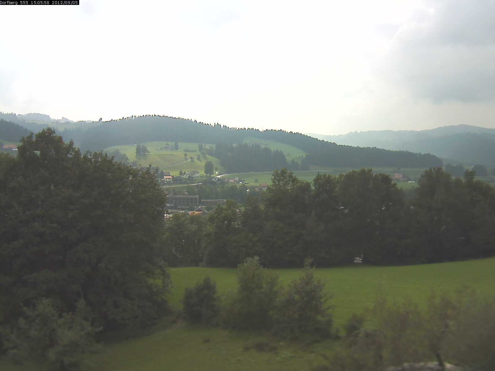 Webcam-Bild: Aussicht vom Dorfberg in Langnau 20120905-150600