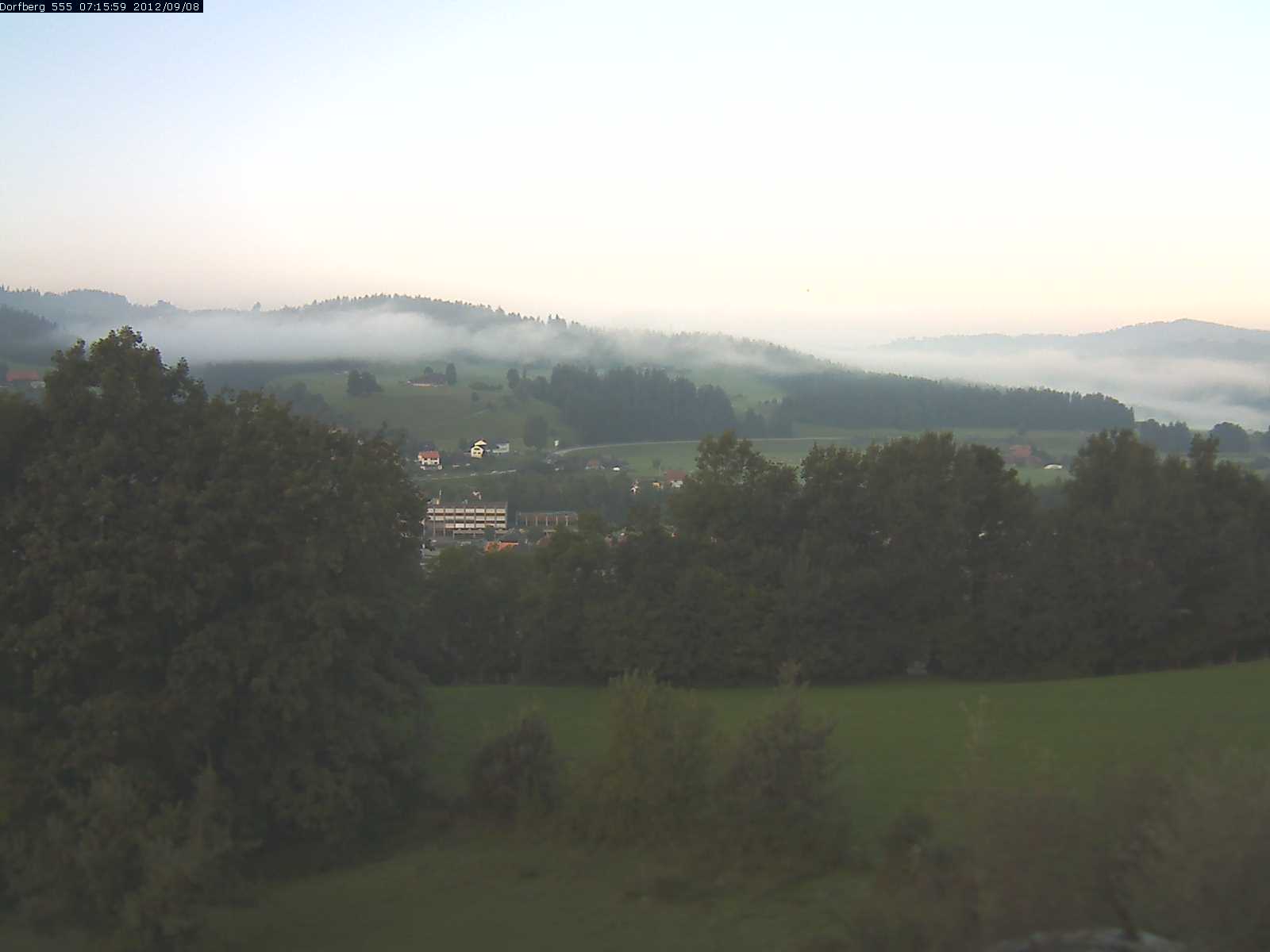 Webcam-Bild: Aussicht vom Dorfberg in Langnau 20120908-071600