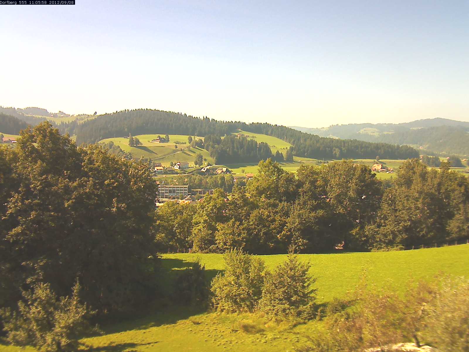 Webcam-Bild: Aussicht vom Dorfberg in Langnau 20120908-110600