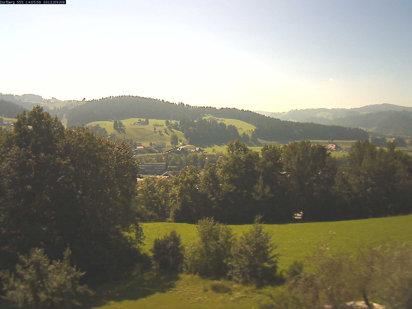 Webcam-Bild: Aussicht vom Dorfberg in Langnau 20120908-140600