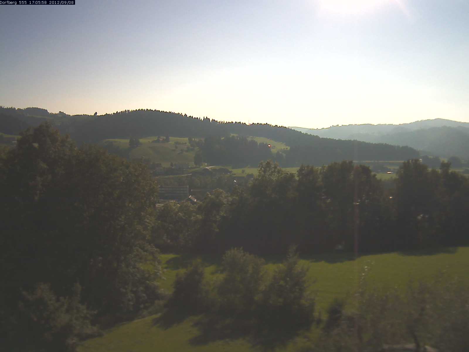 Webcam-Bild: Aussicht vom Dorfberg in Langnau 20120908-170600
