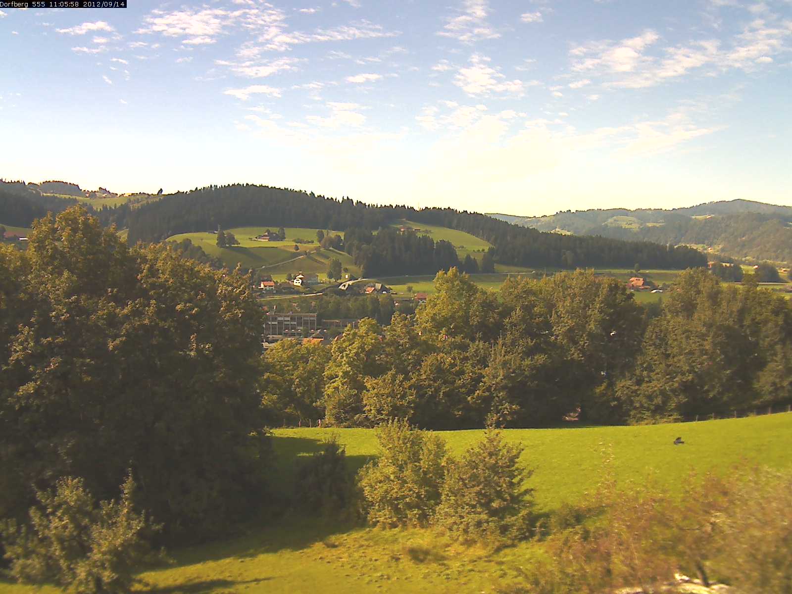 Webcam-Bild: Aussicht vom Dorfberg in Langnau 20120914-110600