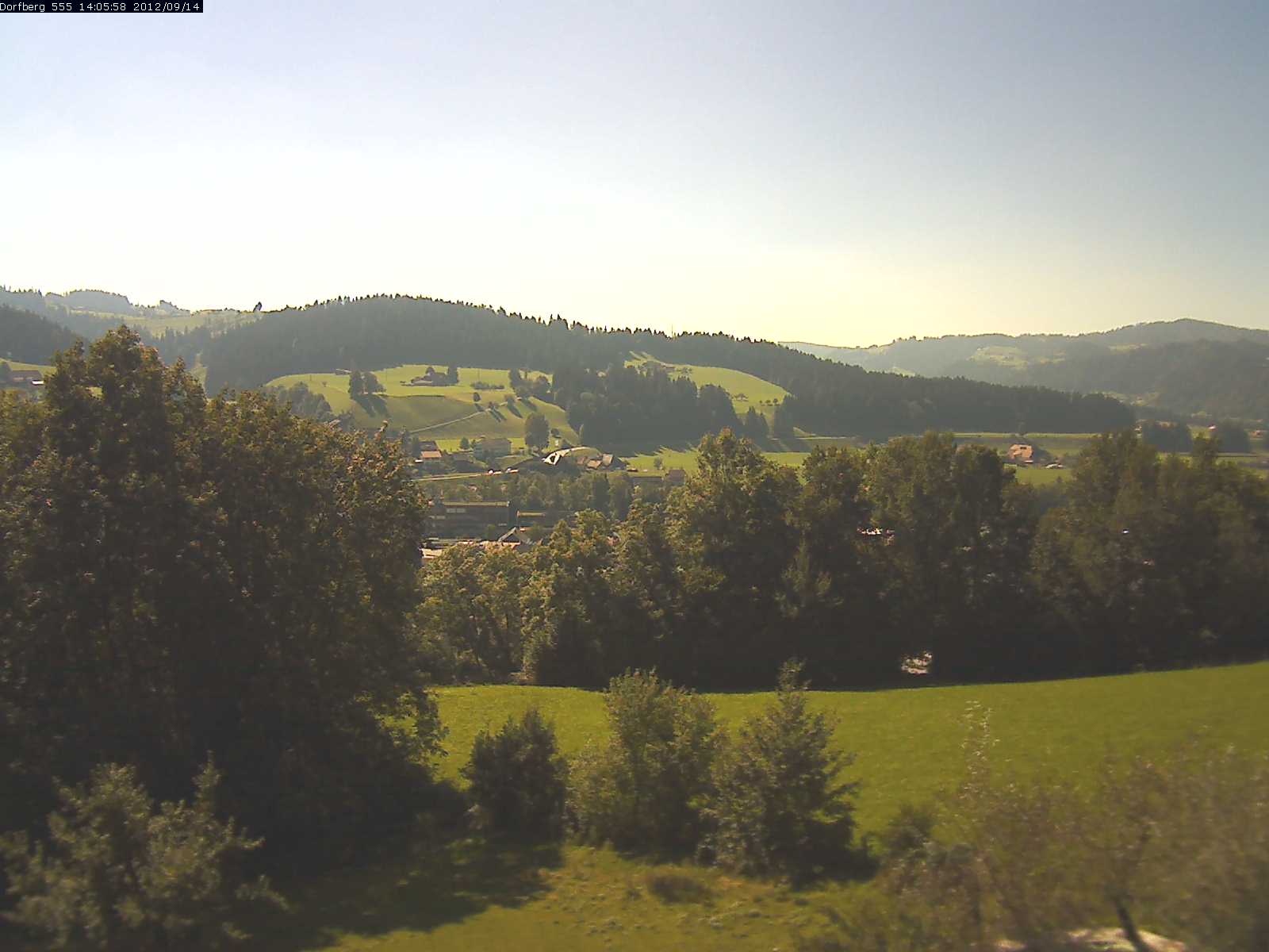 Webcam-Bild: Aussicht vom Dorfberg in Langnau 20120914-140600