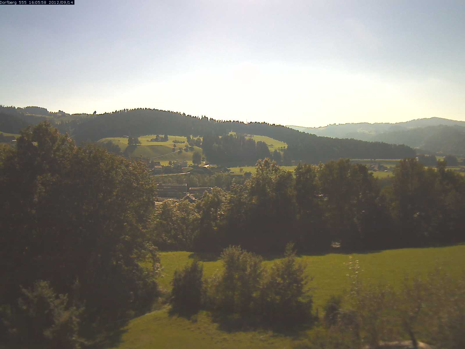 Webcam-Bild: Aussicht vom Dorfberg in Langnau 20120914-160600