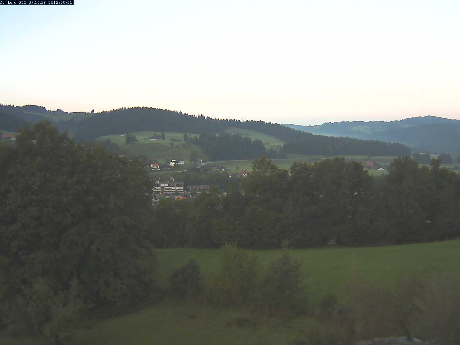 Webcam-Bild: Aussicht vom Dorfberg in Langnau 20120921-071600