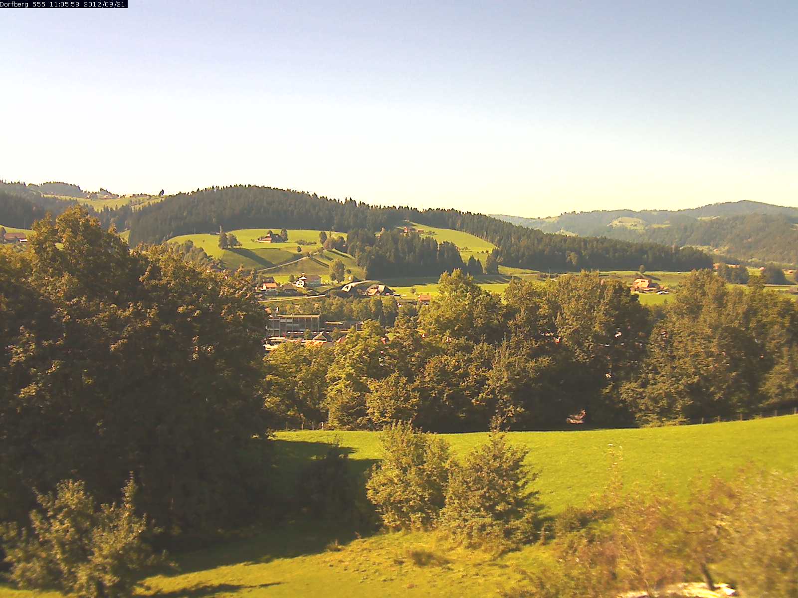Webcam-Bild: Aussicht vom Dorfberg in Langnau 20120921-110600