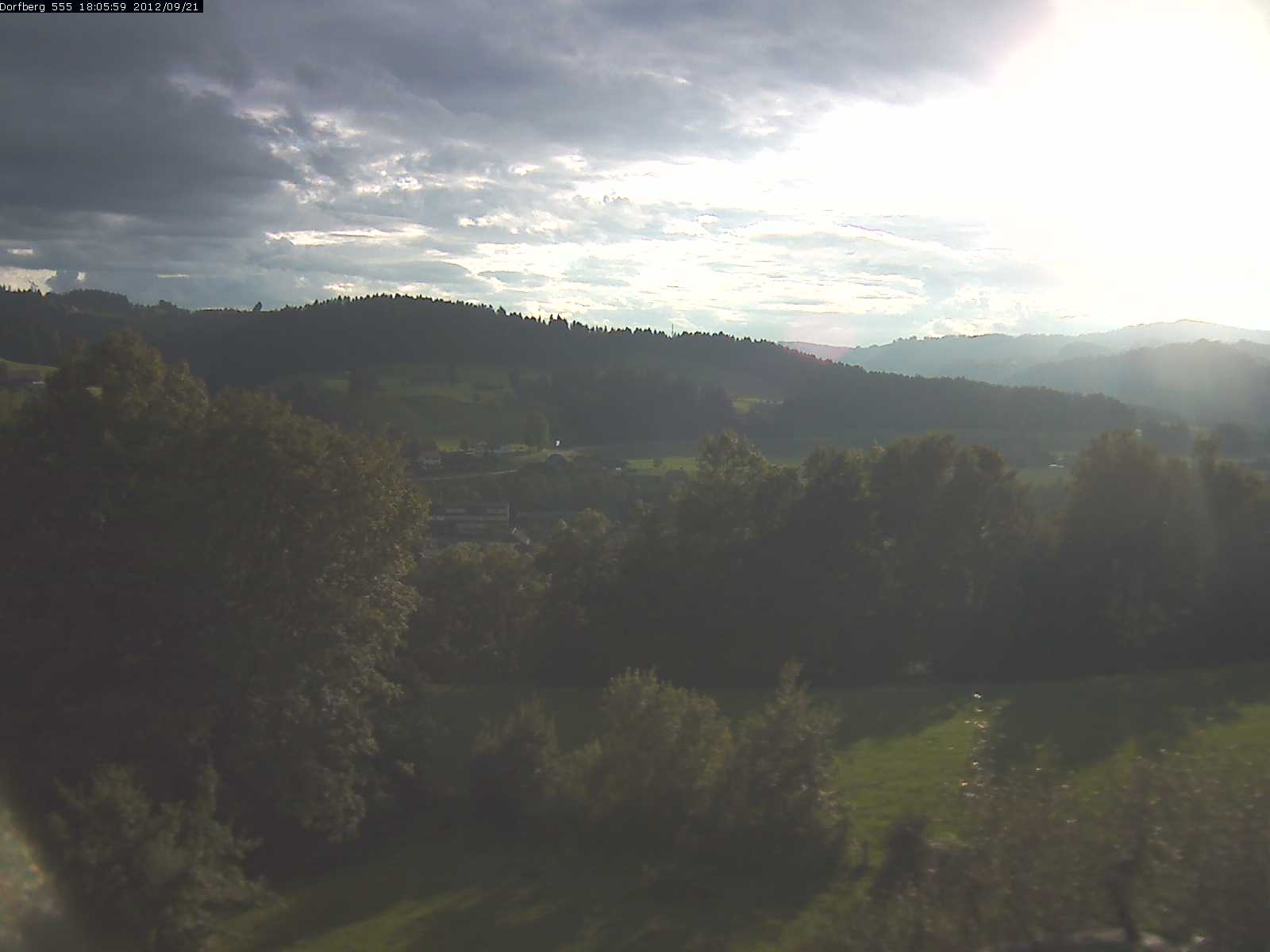 Webcam-Bild: Aussicht vom Dorfberg in Langnau 20120921-180600