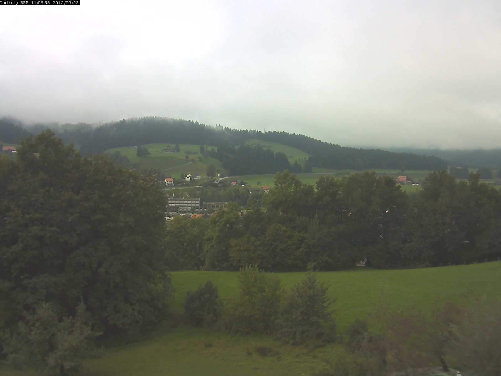 Webcam-Bild: Aussicht vom Dorfberg in Langnau 20120923-110600