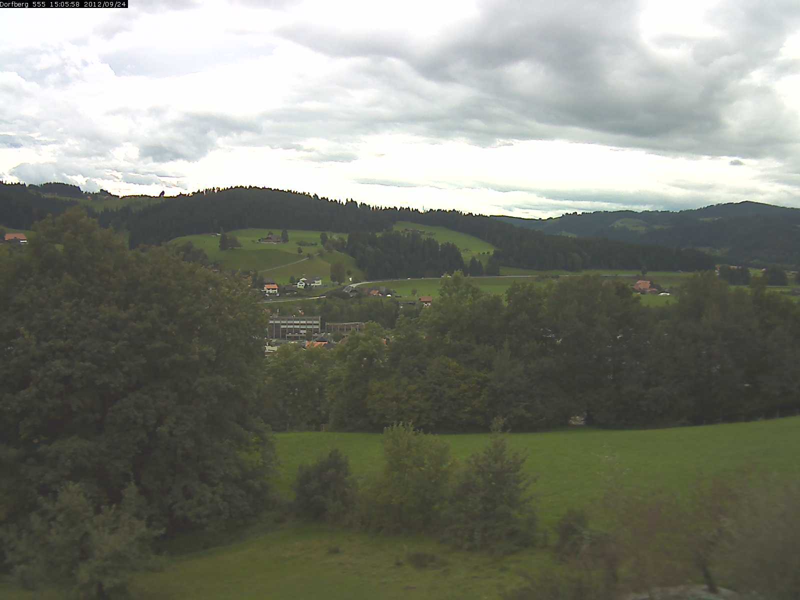 Webcam-Bild: Aussicht vom Dorfberg in Langnau 20120924-150600