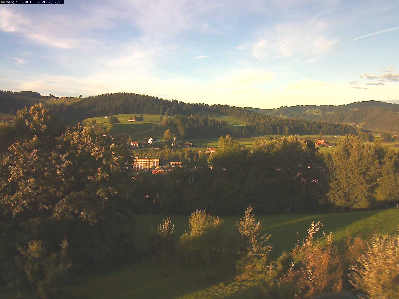 Webcam-Bild: Aussicht vom Dorfberg in Langnau 20120925-080600