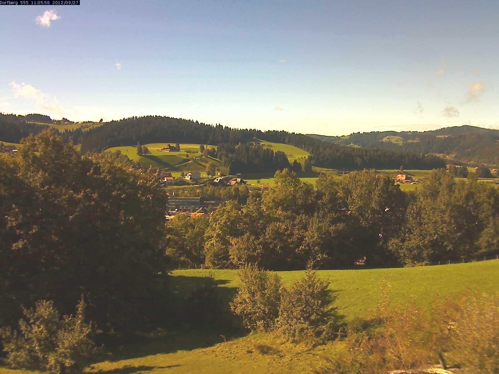 Webcam-Bild: Aussicht vom Dorfberg in Langnau 20120927-110600