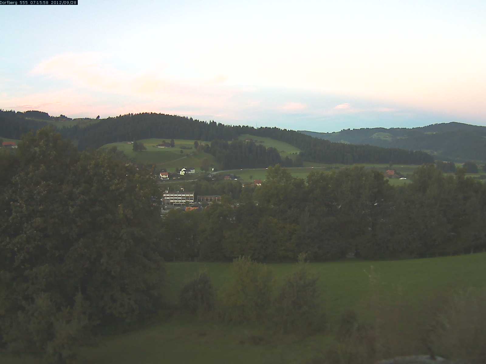 Webcam-Bild: Aussicht vom Dorfberg in Langnau 20120928-071600