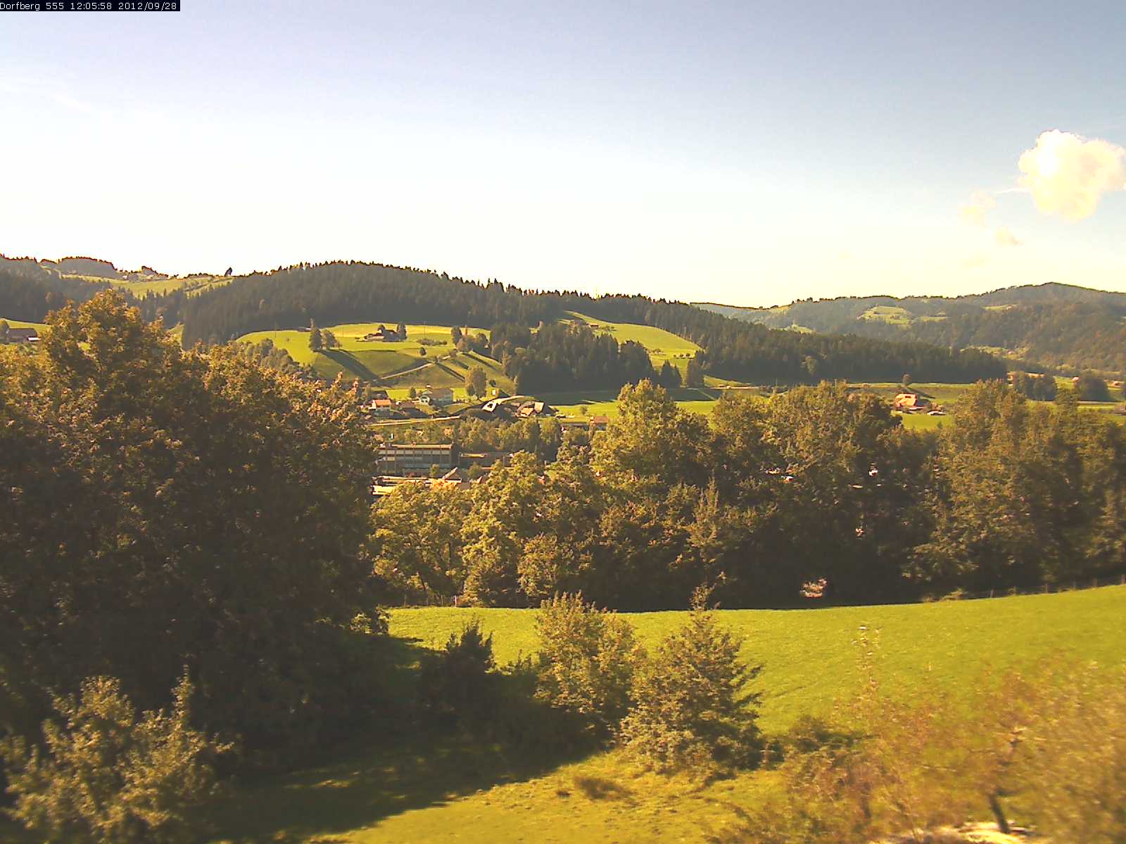 Webcam-Bild: Aussicht vom Dorfberg in Langnau 20120928-120600