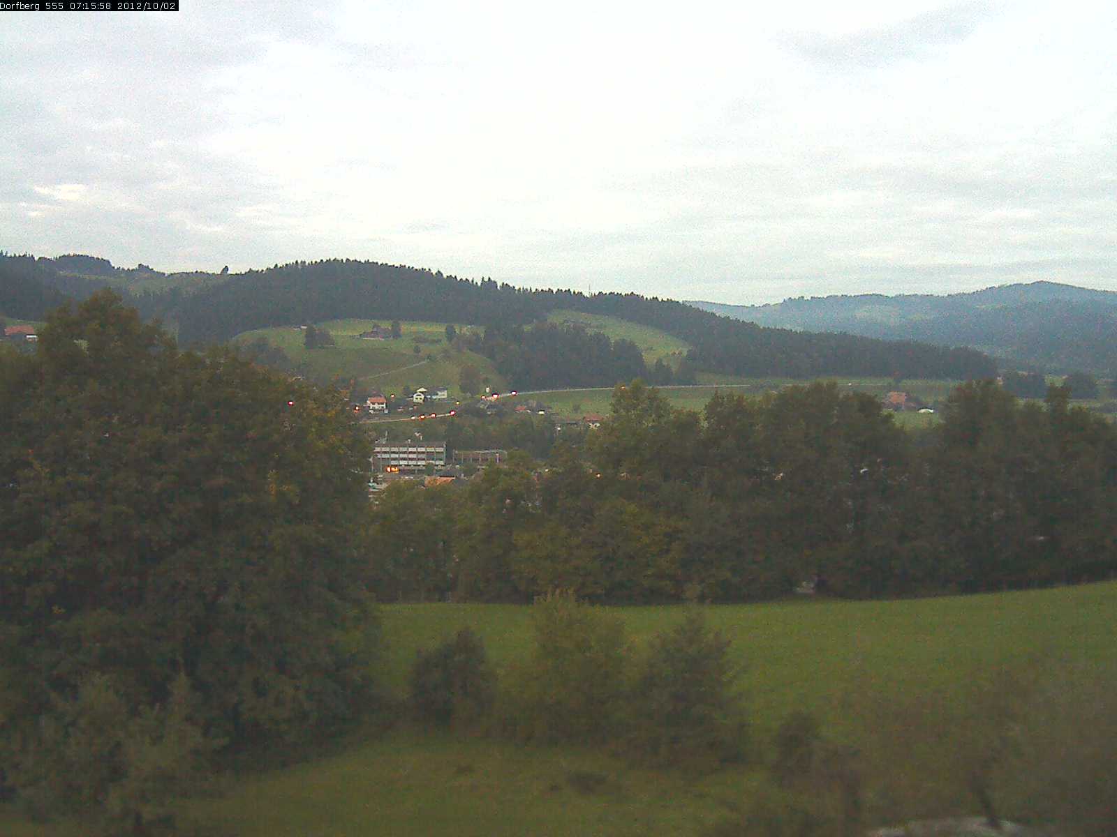Webcam-Bild: Aussicht vom Dorfberg in Langnau 20121002-071600