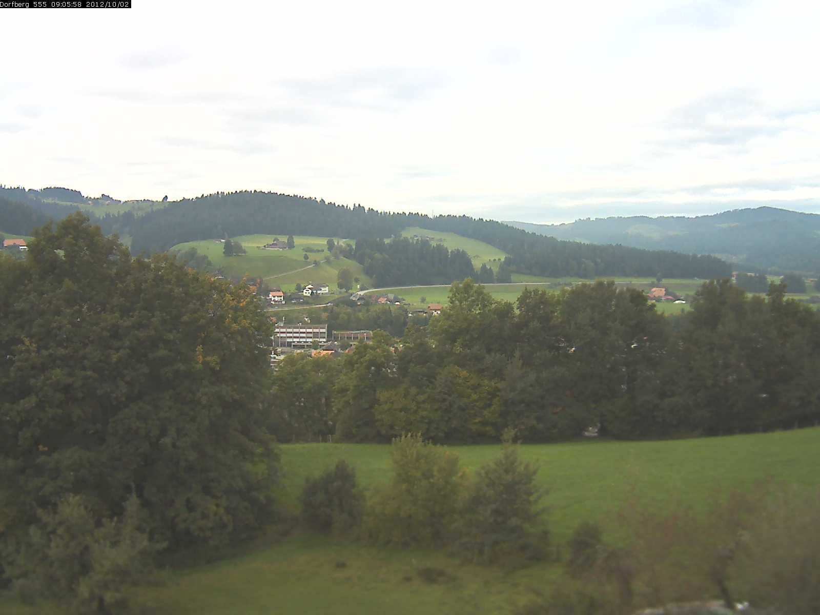 Webcam-Bild: Aussicht vom Dorfberg in Langnau 20121002-090600