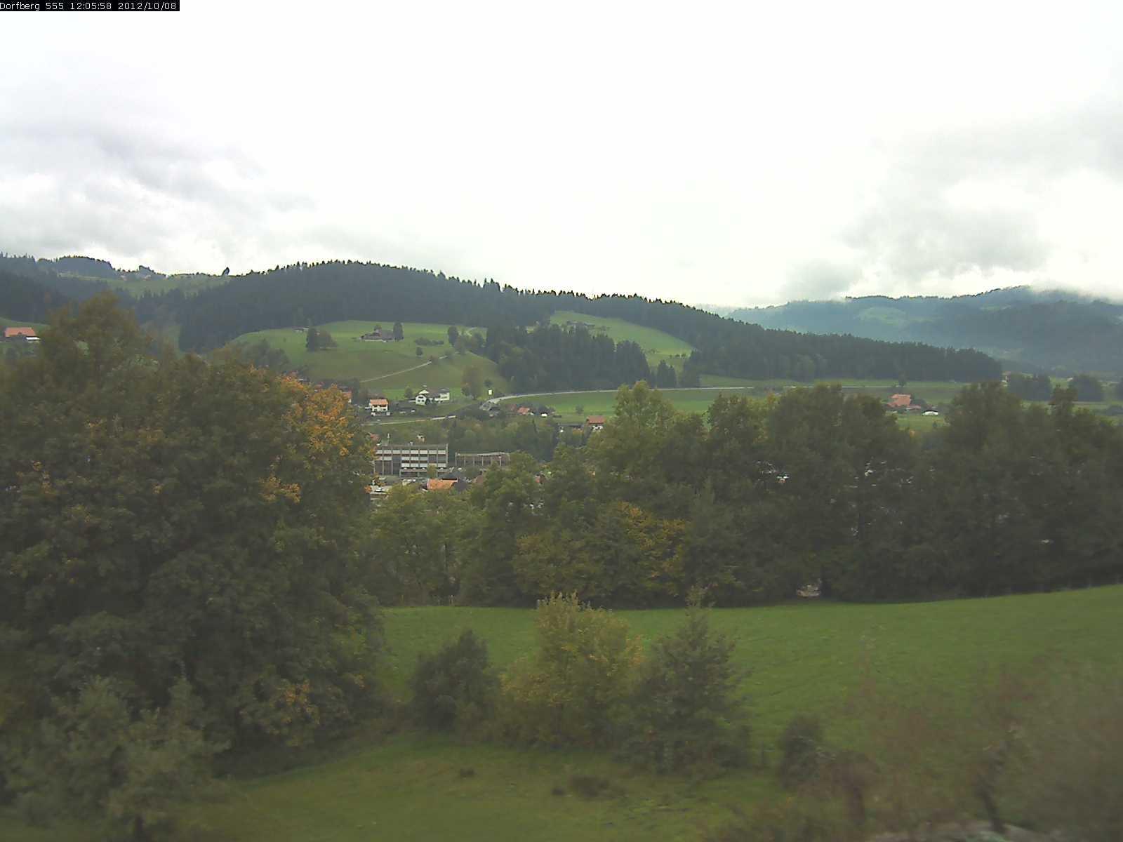 Webcam-Bild: Aussicht vom Dorfberg in Langnau 20121008-120600