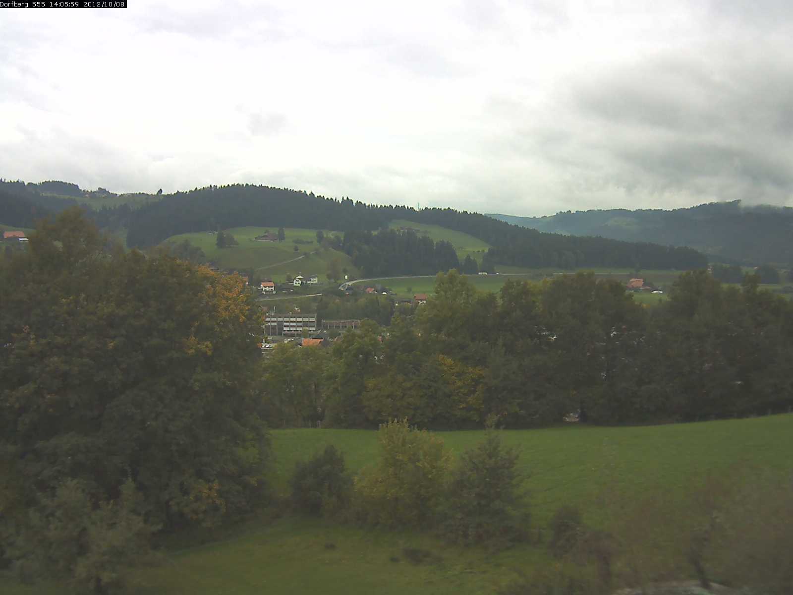 Webcam-Bild: Aussicht vom Dorfberg in Langnau 20121008-140600