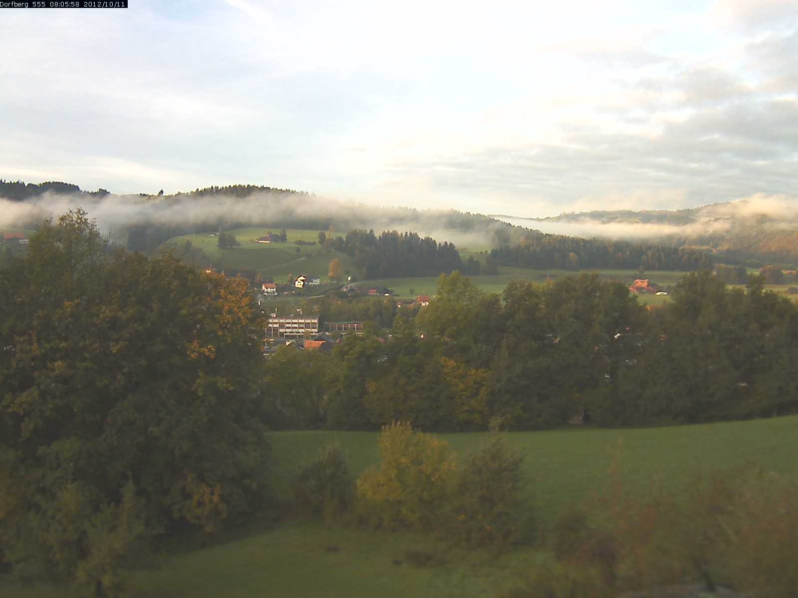 Webcam-Bild: Aussicht vom Dorfberg in Langnau 20121011-080600