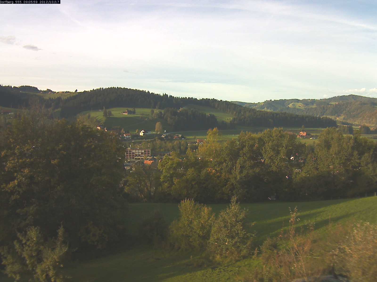 Webcam-Bild: Aussicht vom Dorfberg in Langnau 20121017-090600