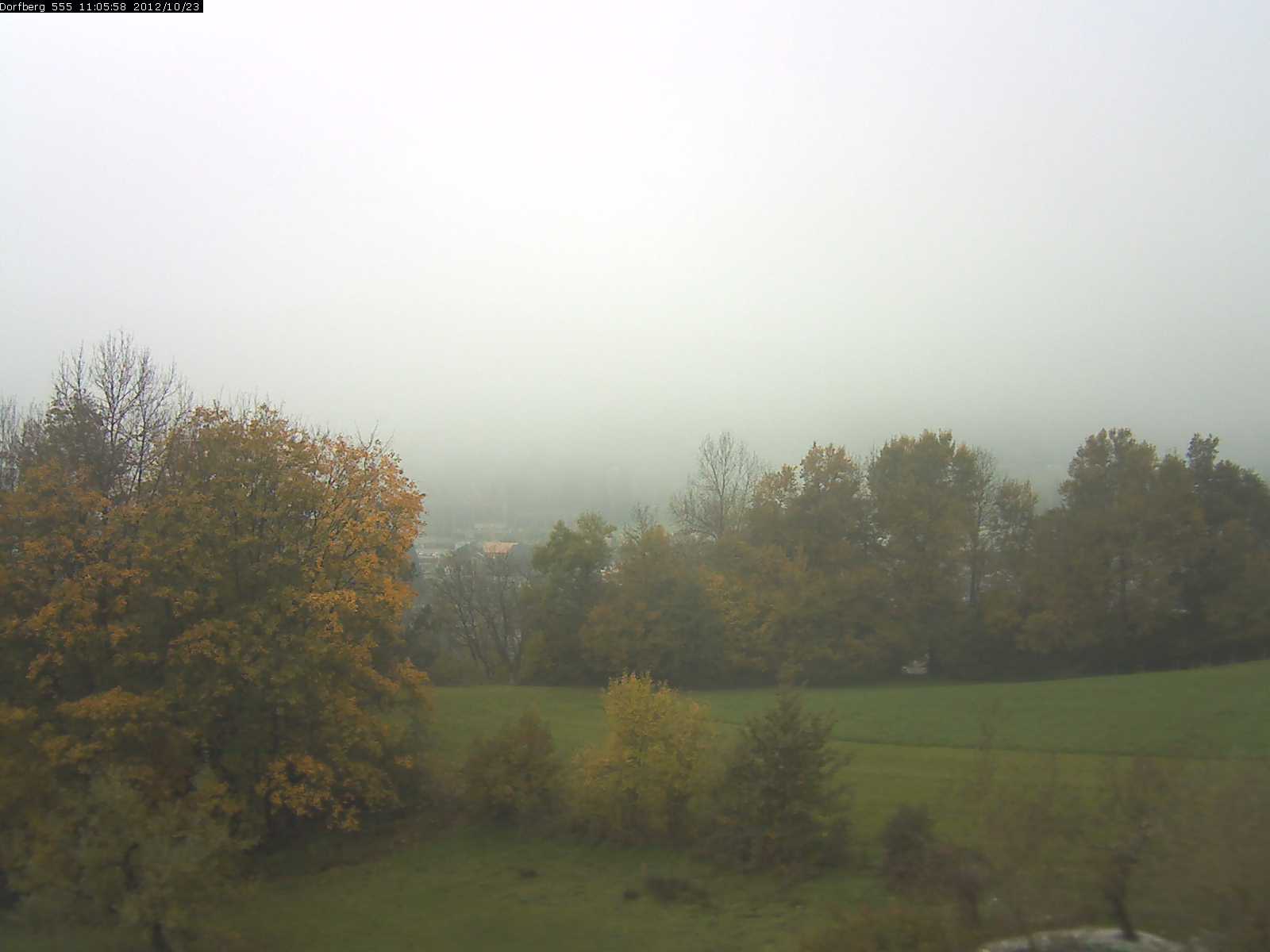 Webcam-Bild: Aussicht vom Dorfberg in Langnau 20121023-110600