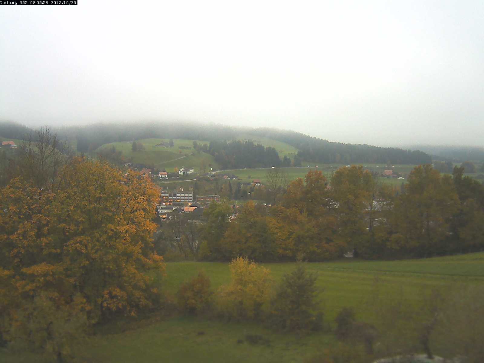 Webcam-Bild: Aussicht vom Dorfberg in Langnau 20121025-080600