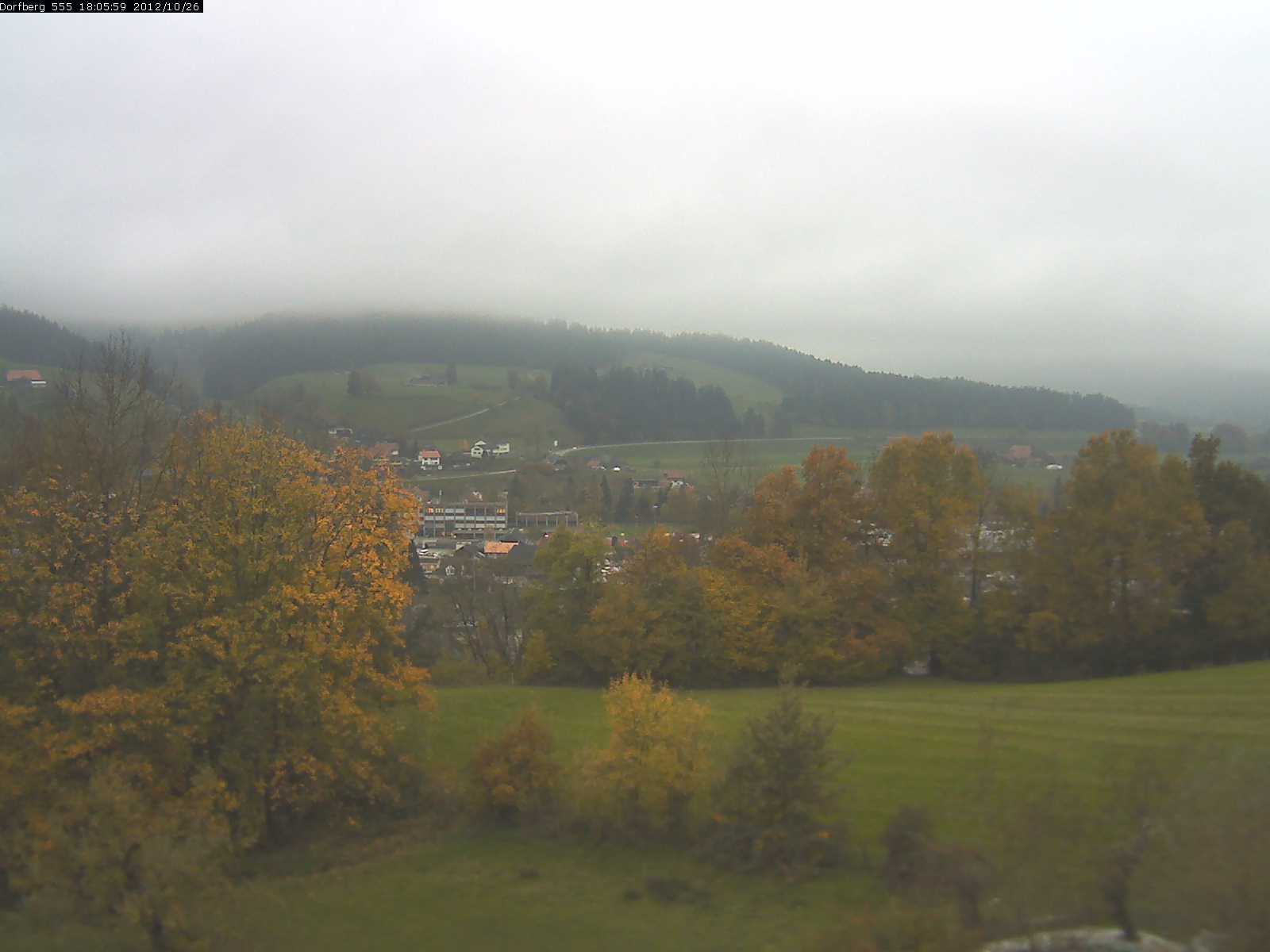Webcam-Bild: Aussicht vom Dorfberg in Langnau 20121026-180600
