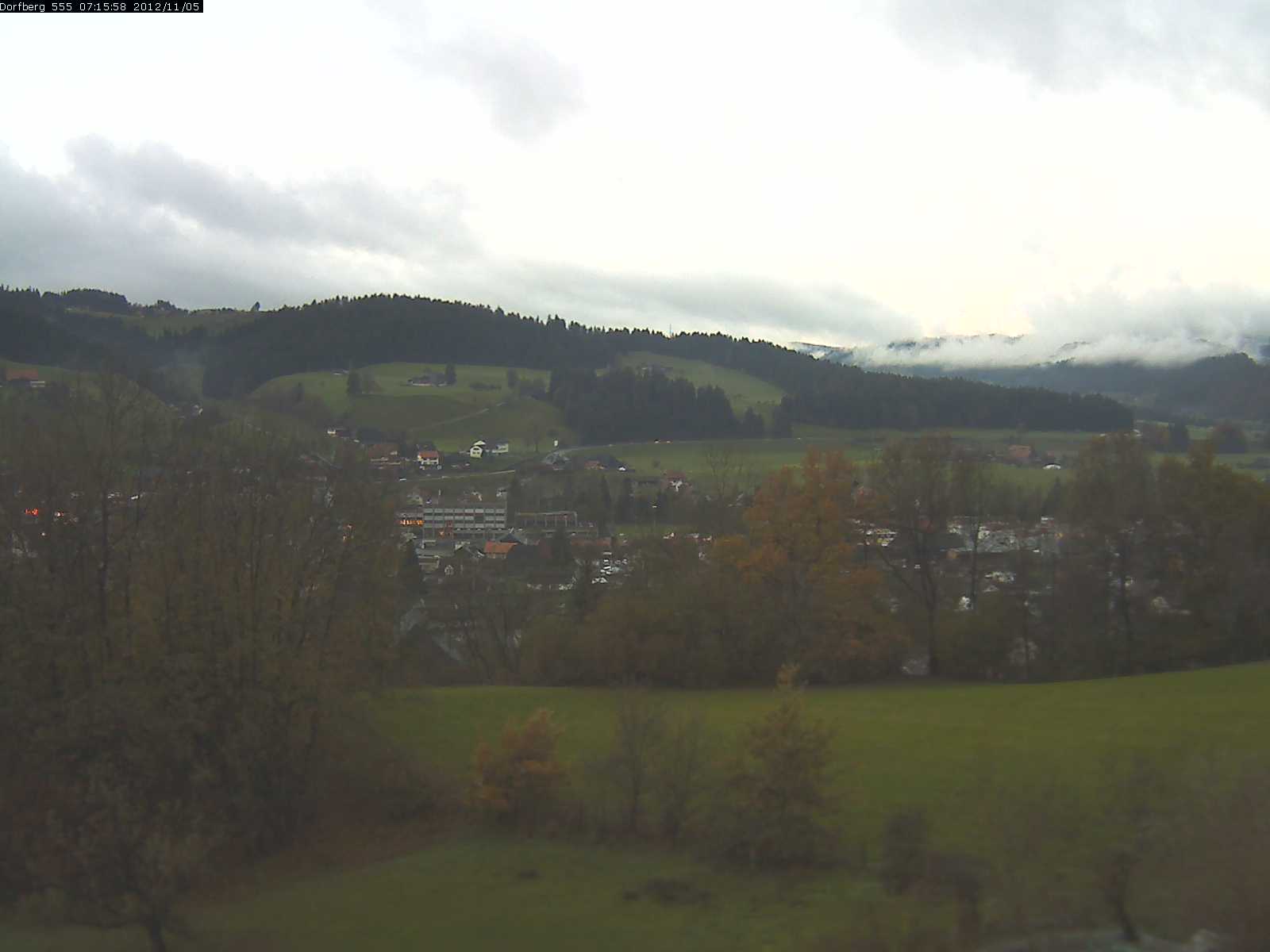 Webcam-Bild: Aussicht vom Dorfberg in Langnau 20121105-071600