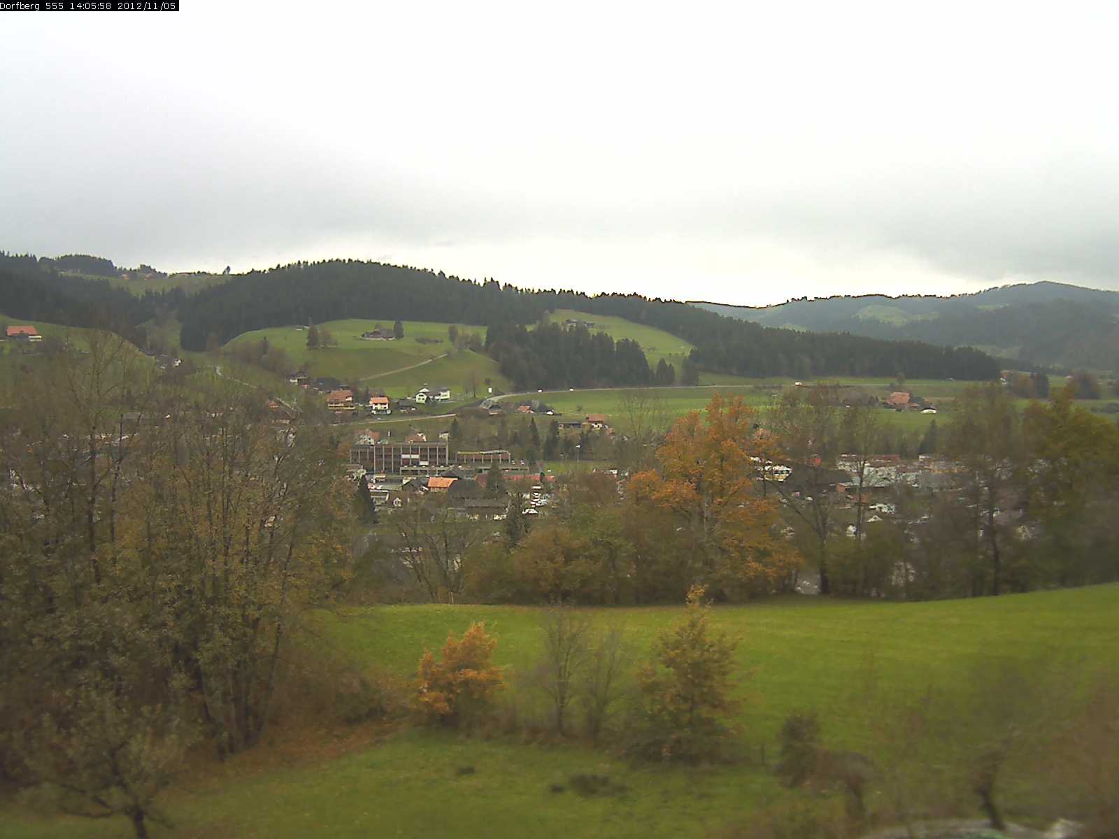 Webcam-Bild: Aussicht vom Dorfberg in Langnau 20121105-140600