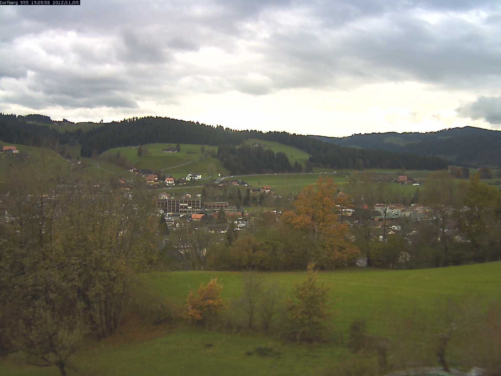 Webcam-Bild: Aussicht vom Dorfberg in Langnau 20121105-150600