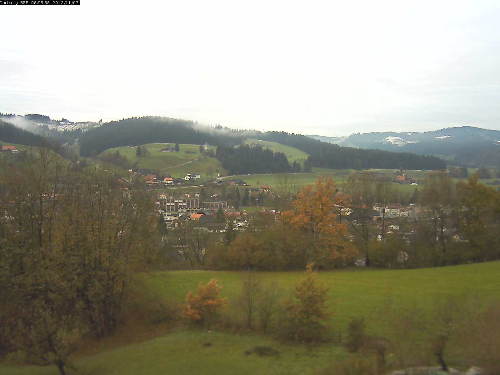 Webcam-Bild: Aussicht vom Dorfberg in Langnau 20121107-080600