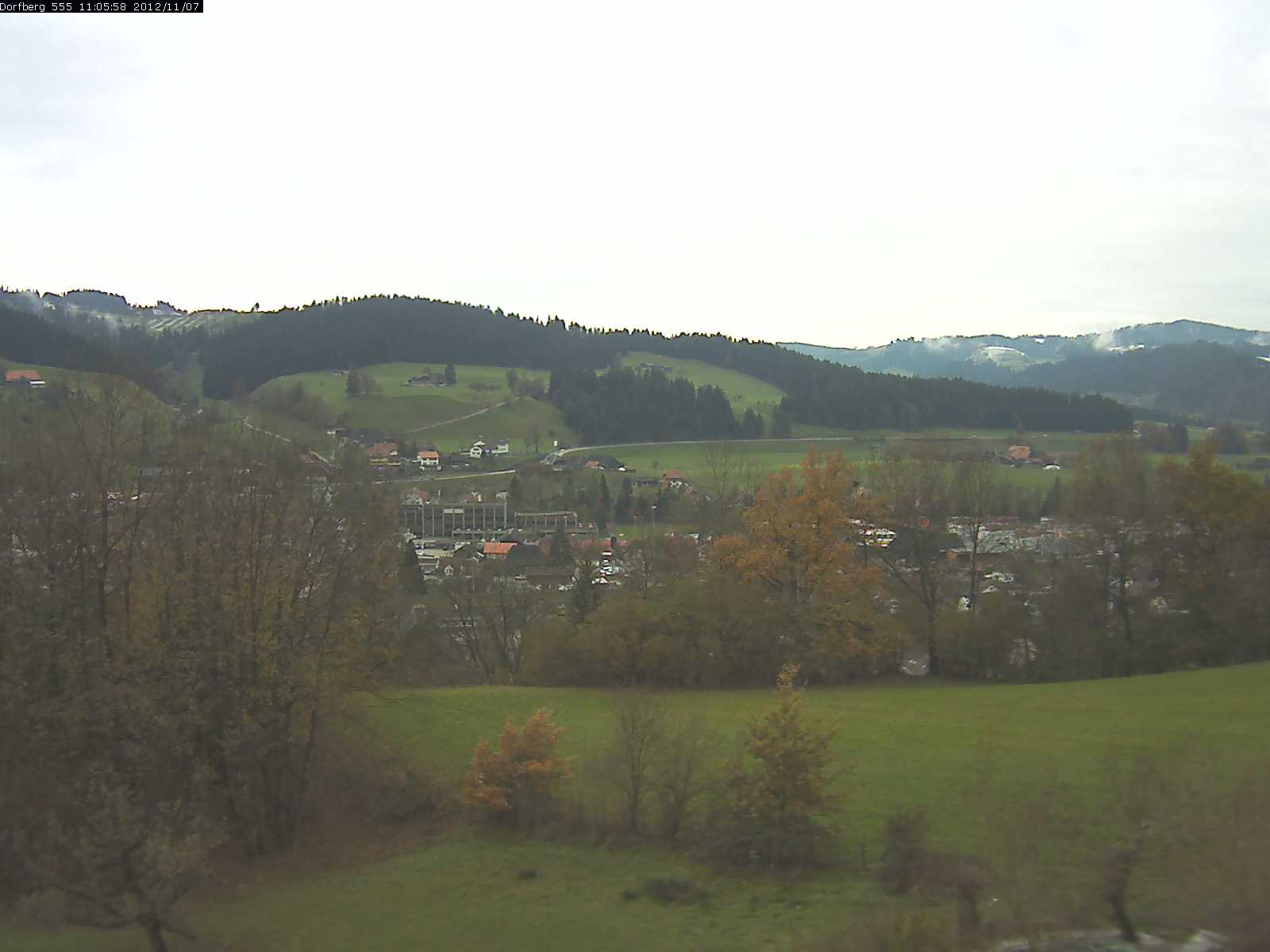 Webcam-Bild: Aussicht vom Dorfberg in Langnau 20121107-110600
