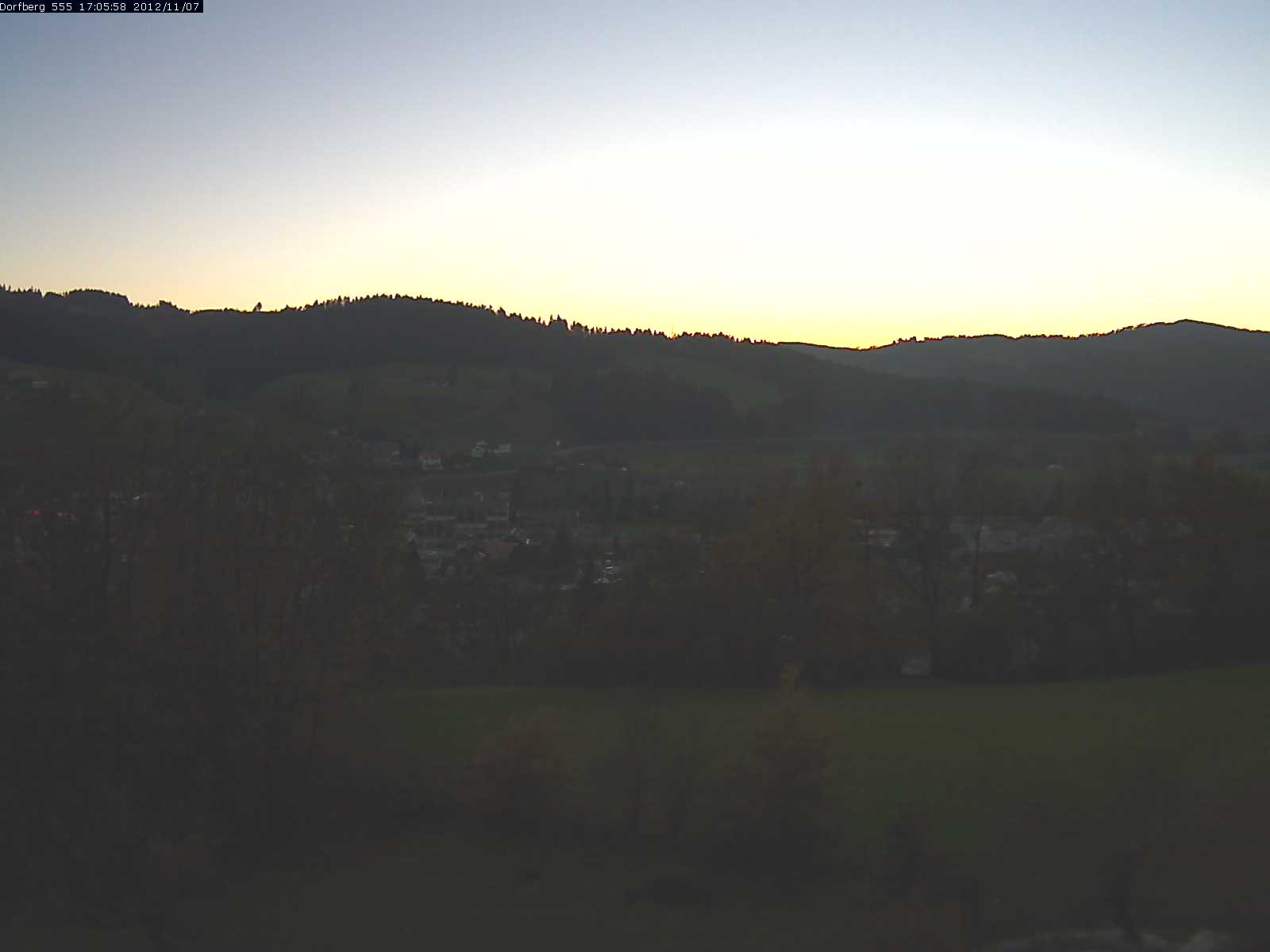 Webcam-Bild: Aussicht vom Dorfberg in Langnau 20121107-170600