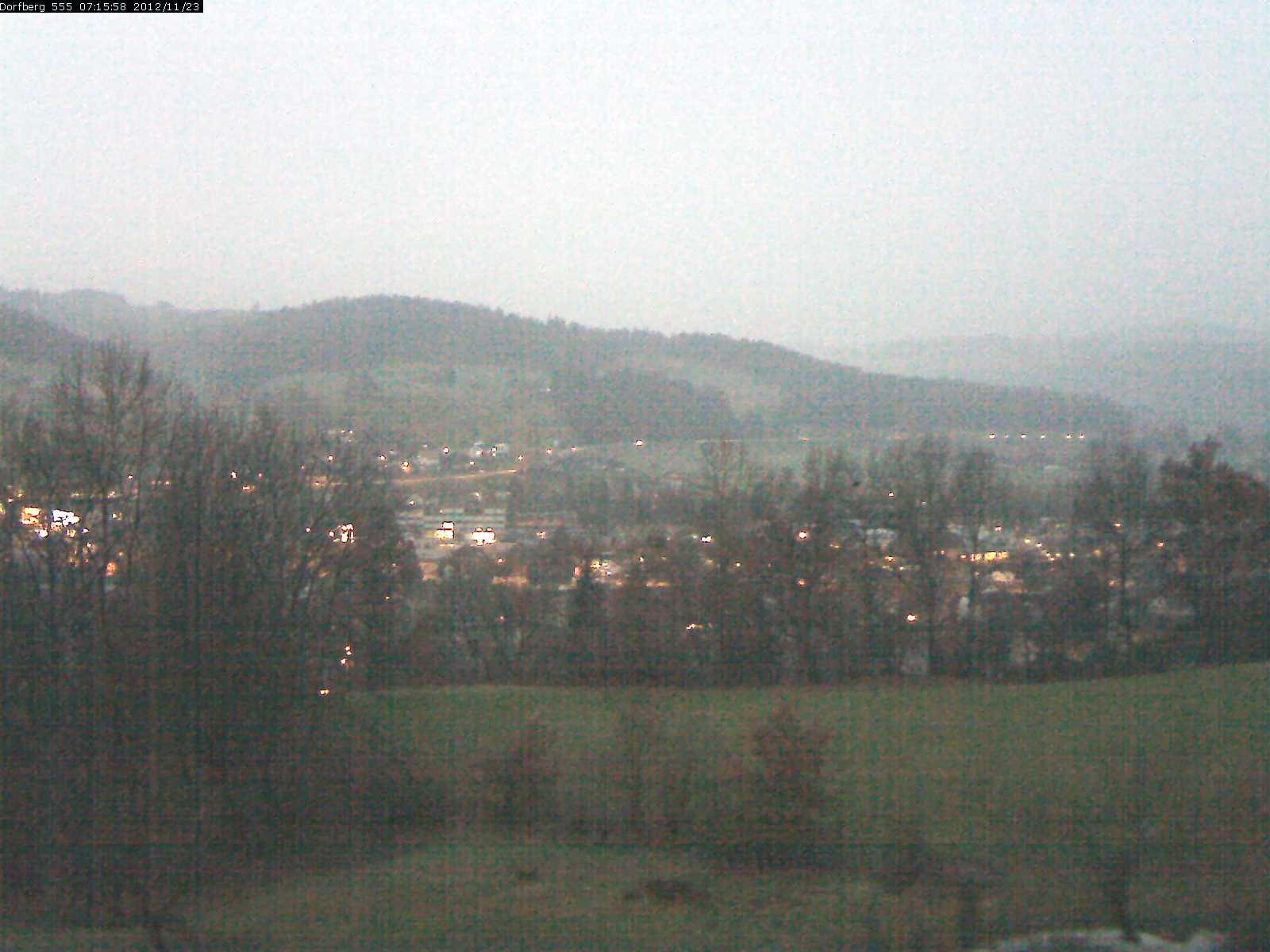 Webcam-Bild: Aussicht vom Dorfberg in Langnau 20121123-071600