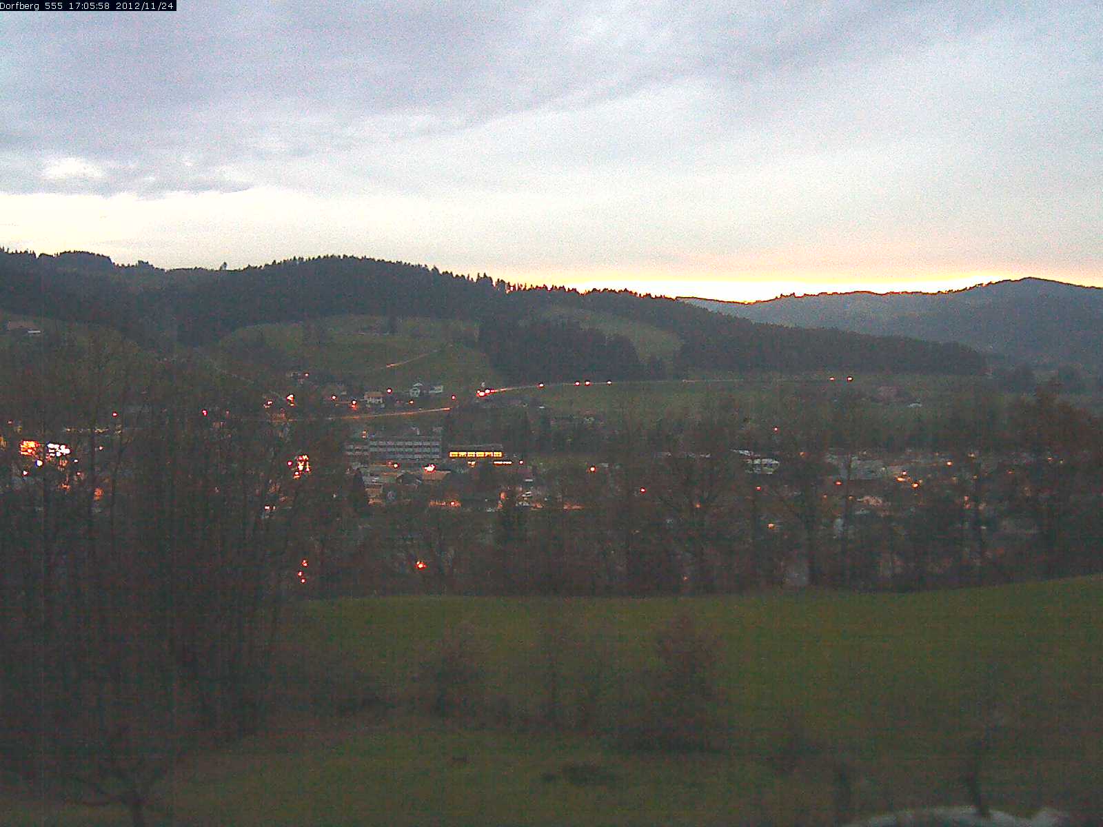 Webcam-Bild: Aussicht vom Dorfberg in Langnau 20121124-170600